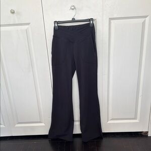 Black Flare Leggings / Yoga Pants - Halara